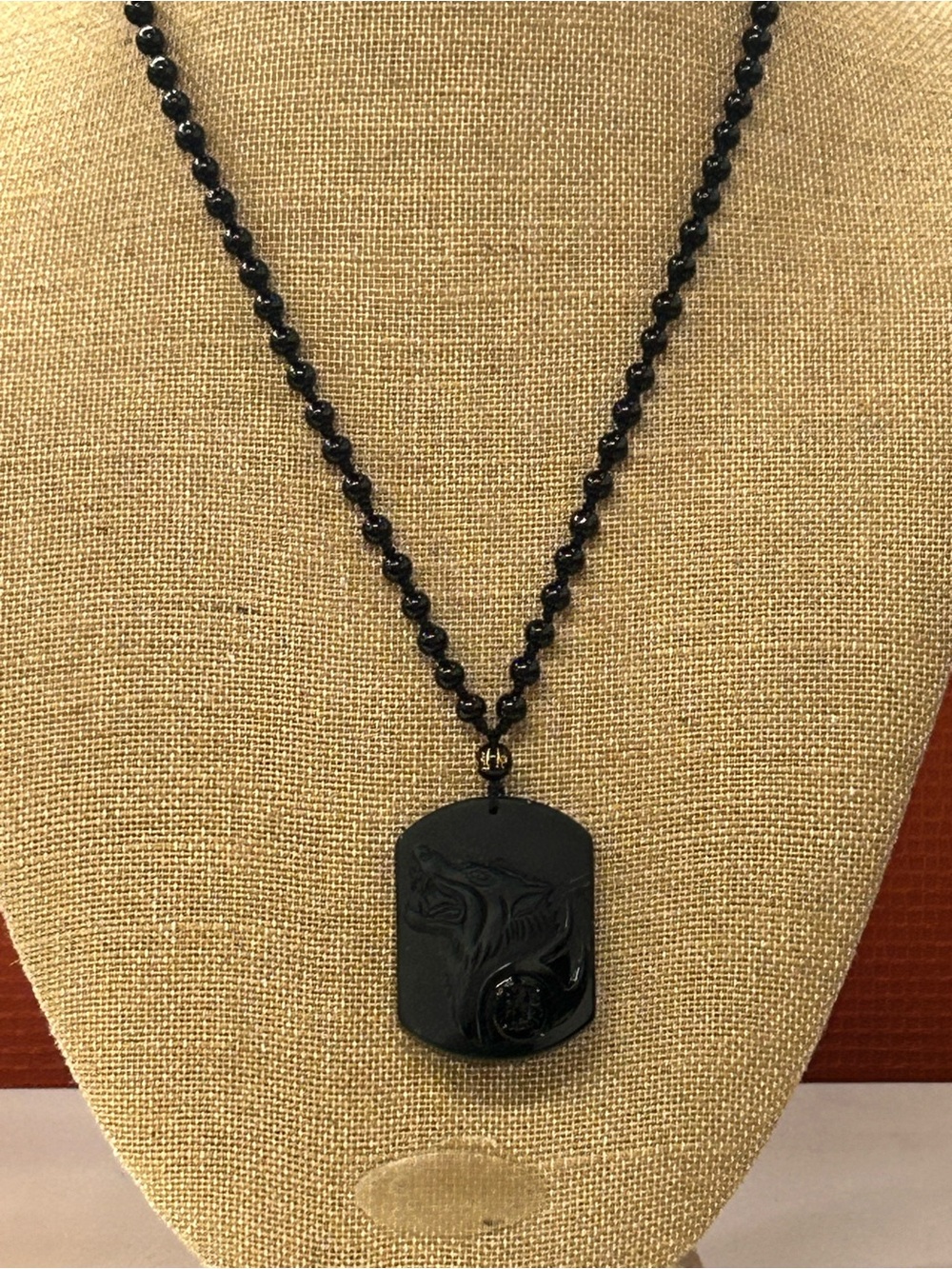 Beautiful black obsidian carved wolf Asian style beaded necklace
